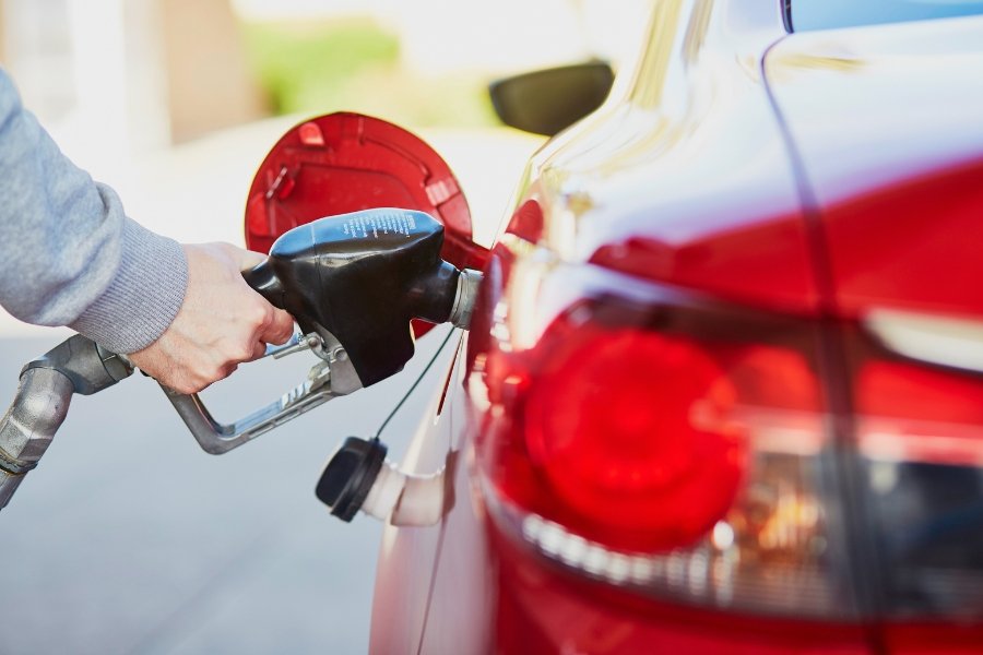 gas prices, saving money on gas, frugal living, money, budget