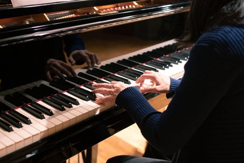 concert pianist, concert, miracle, piano, live music, pivot