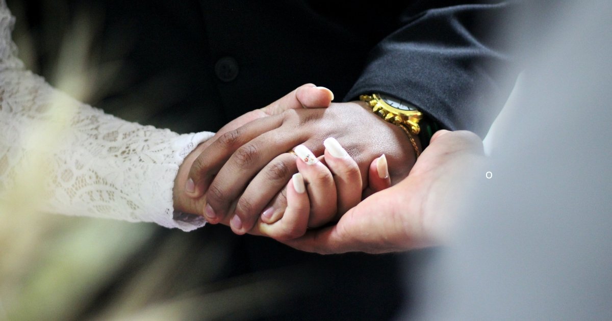 Older gentleman steps up to walk bride with absentee father down the aisle on her wedding day
