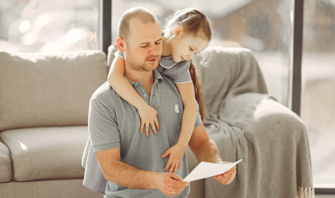 sweden, swedish dad, swedish fathers, swedish child, dad reading note, 