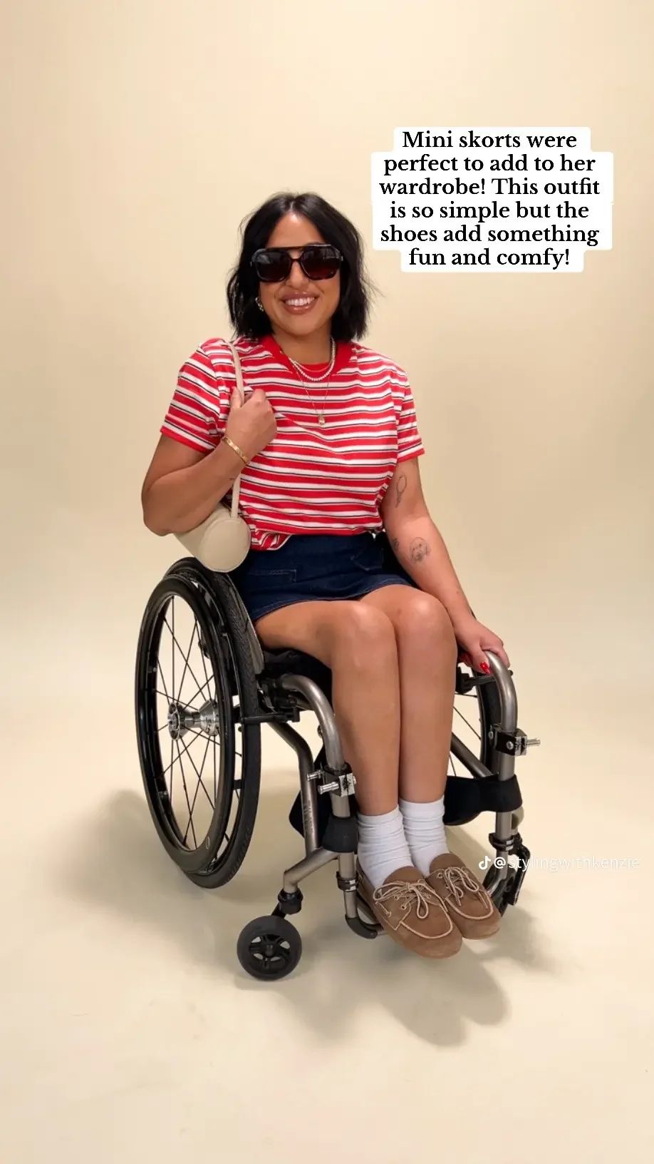 Amazing stylist goes viral for work with client in a wheelchair who was hit  by a drunk driver - Upworthy