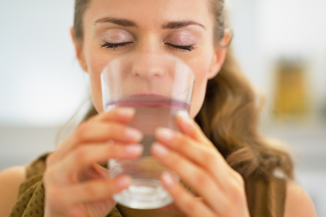Woman, drinking water, hydration. hydration, water temperature