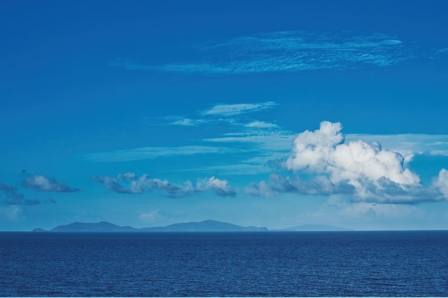 blue sky, blue ocean, the color blue, blue, blue scene