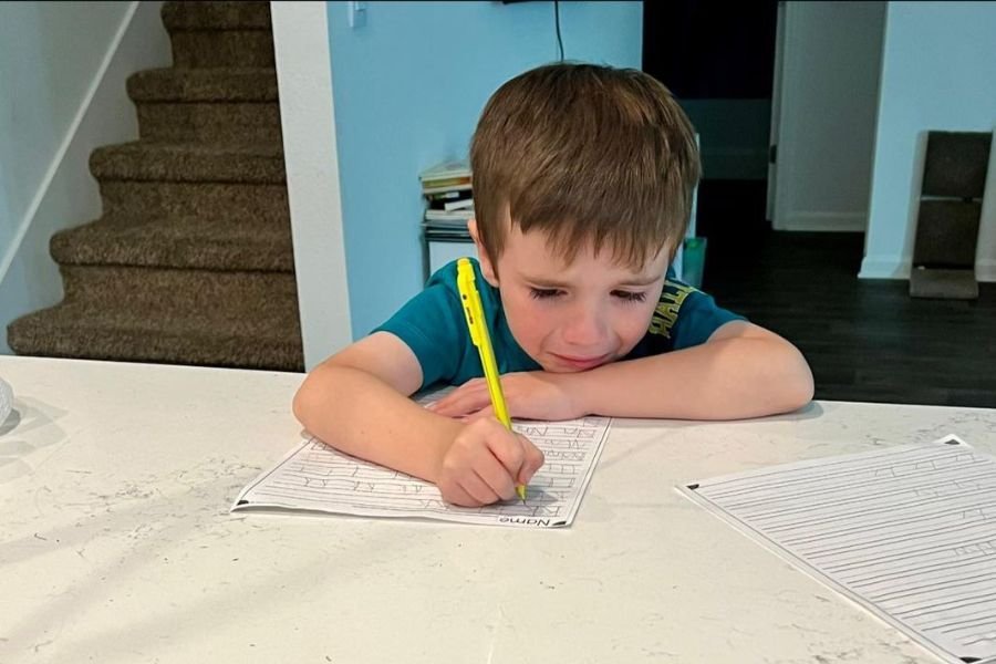 crying child, homework, first grade, school, elementary school, young boy