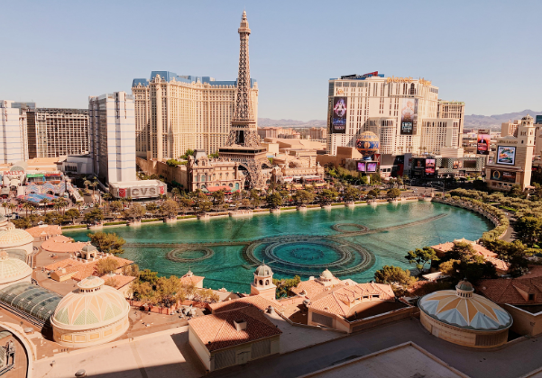 las vegas, bellagio, new york new york, paris, vegas strip, vegas economy