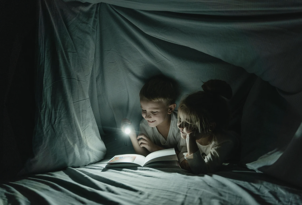 childhood, core memories, frugal, money, money free activities, parenting, kids