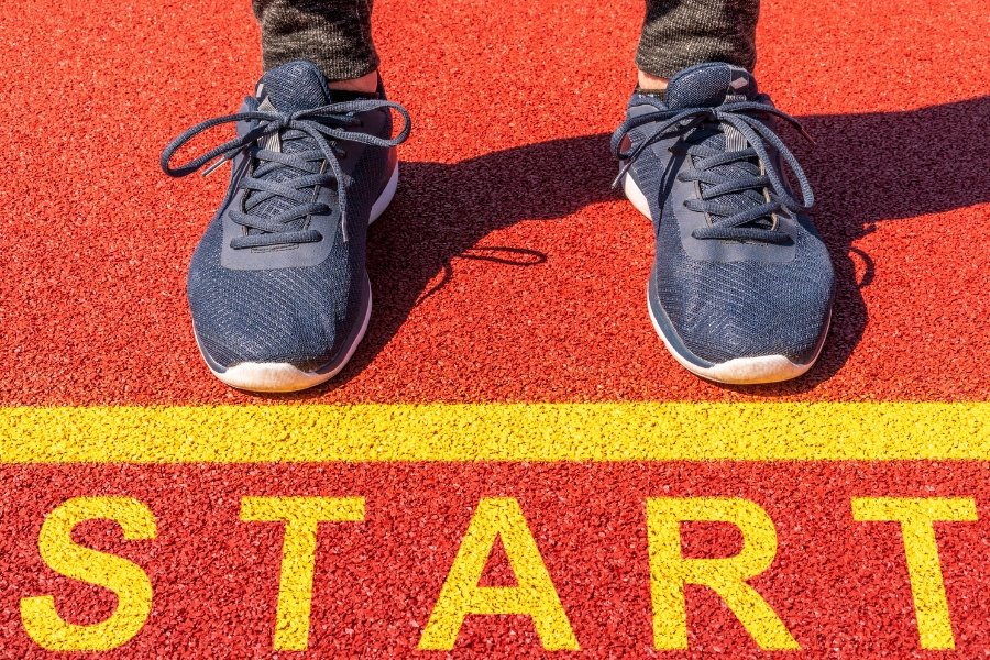 toe the line, race, running, starting line, idioms