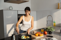 living alone, live alone, save money, saving money, money saving tips