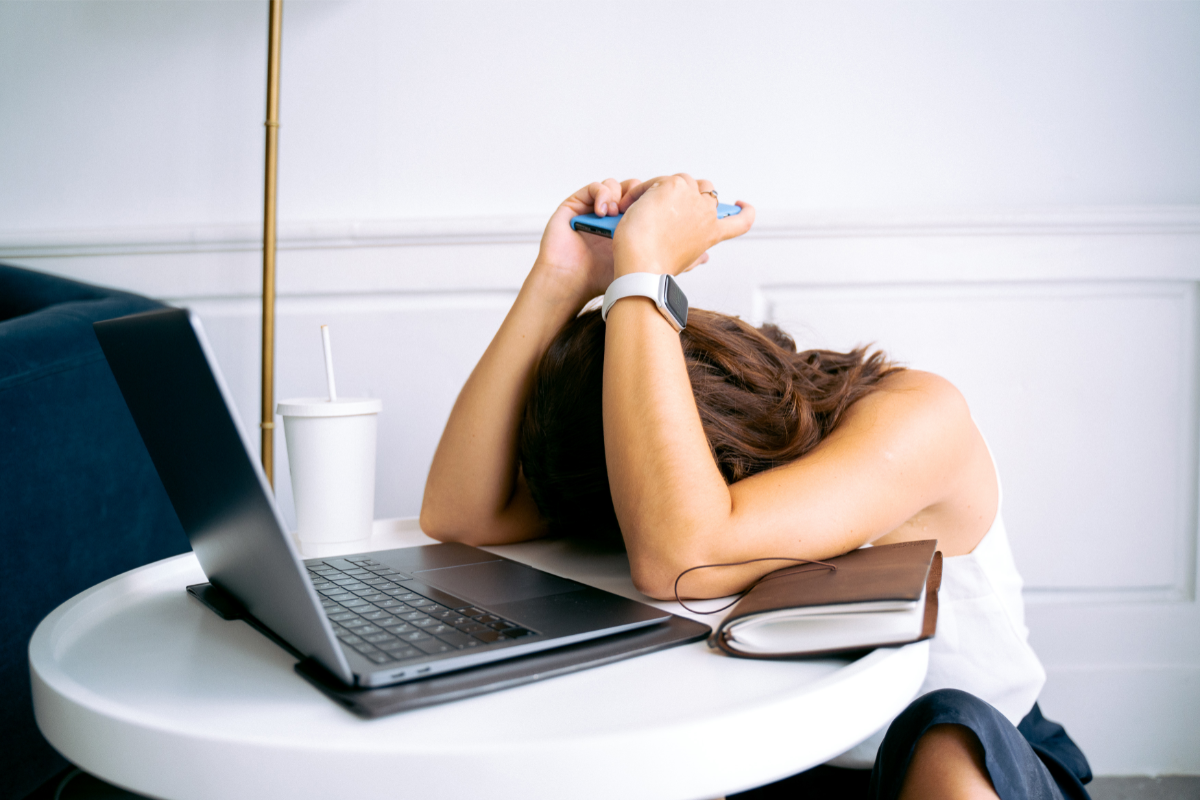 Psychotherapist explains a possible childhood reason you always procrastinate, and how to fix it