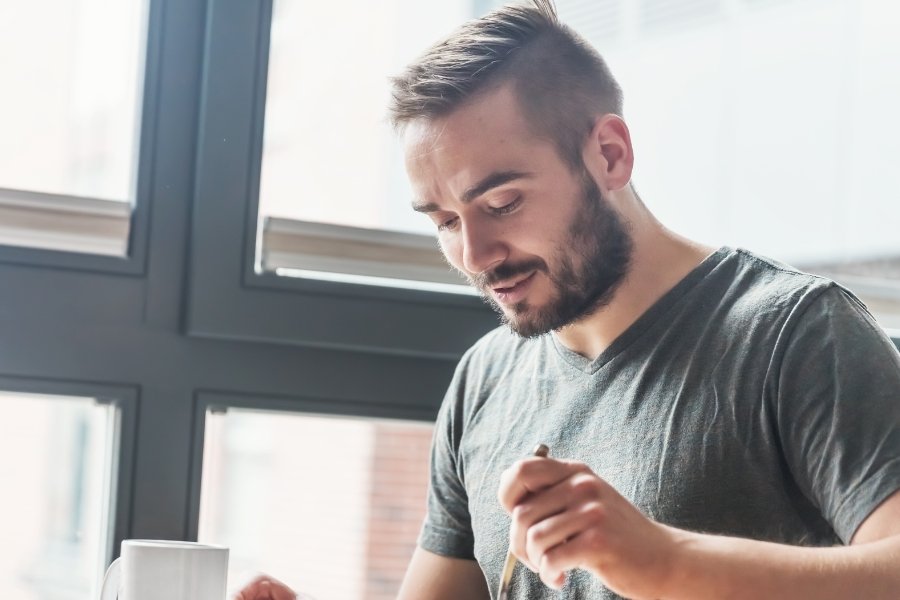 eating lunch, man eating, food, relationship with food, cheap meals