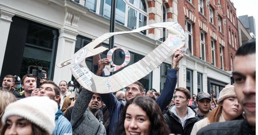 qanon, qanon rally, trump rally, conspiracy theories, maga, maga qanon,