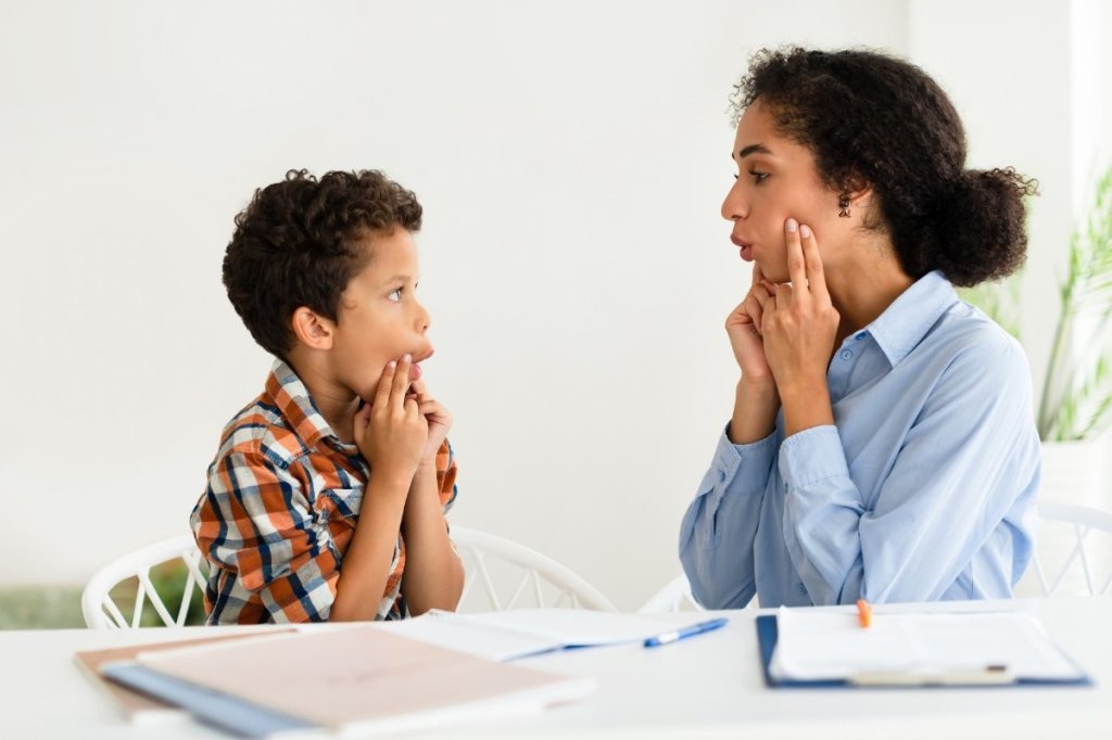 learning english, learn to pronounce r sound, american english accent, r-controlled vowels, er sound