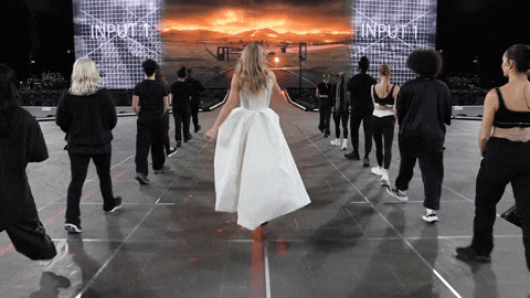 taylor swift, taylor swift song, i can do it with a broken heart, t swift, taylor swift gif