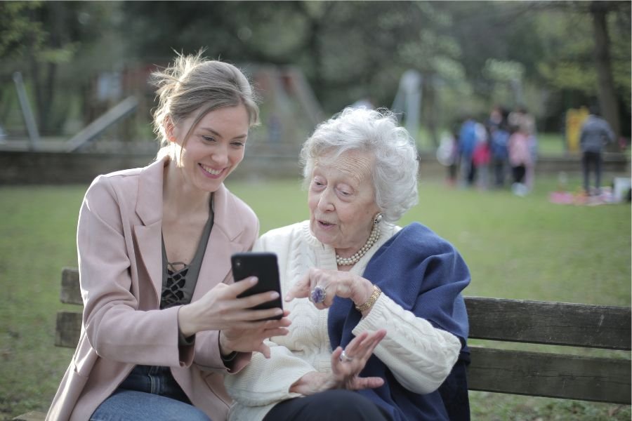 communication; talking with teens; teens; teenagers; communicating with teens