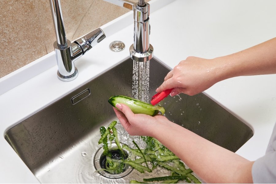 garbage disposal, insinkerator, kitchen sink, American kitchens, food grinder