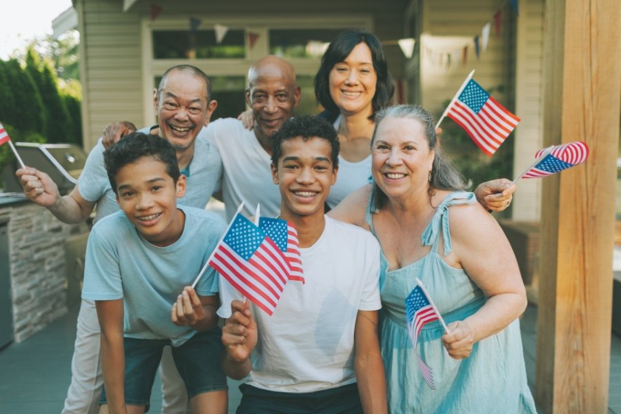 american flags, americans, friendly americans, talking to strangers, chitchat