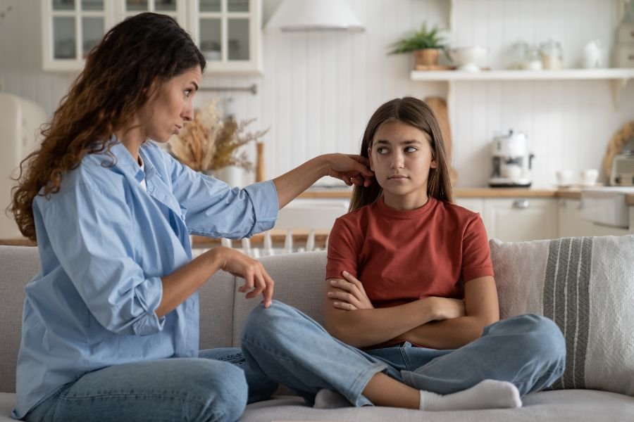 communication; talking with teens; teens; teenagers; communicating with teens