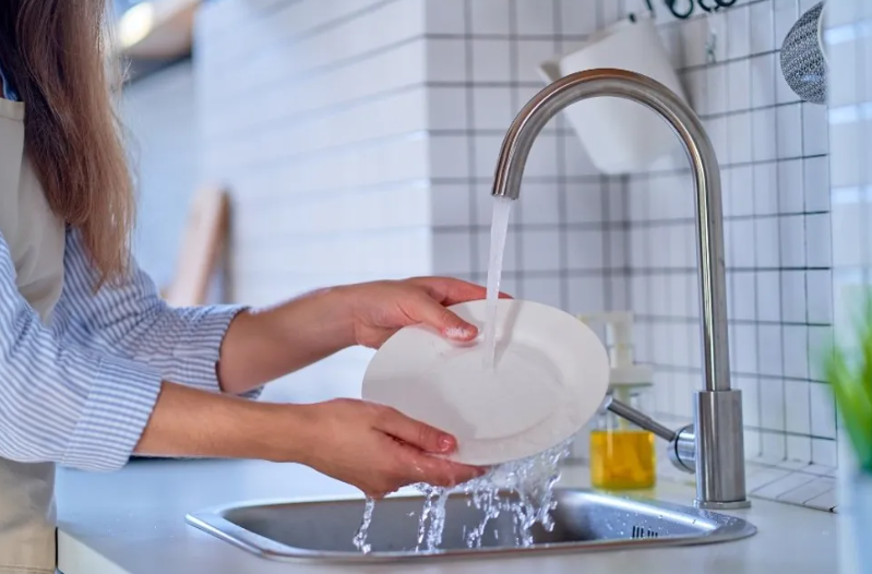 dishes, cleaning, life hacks, how to clean, tidy, tidiness