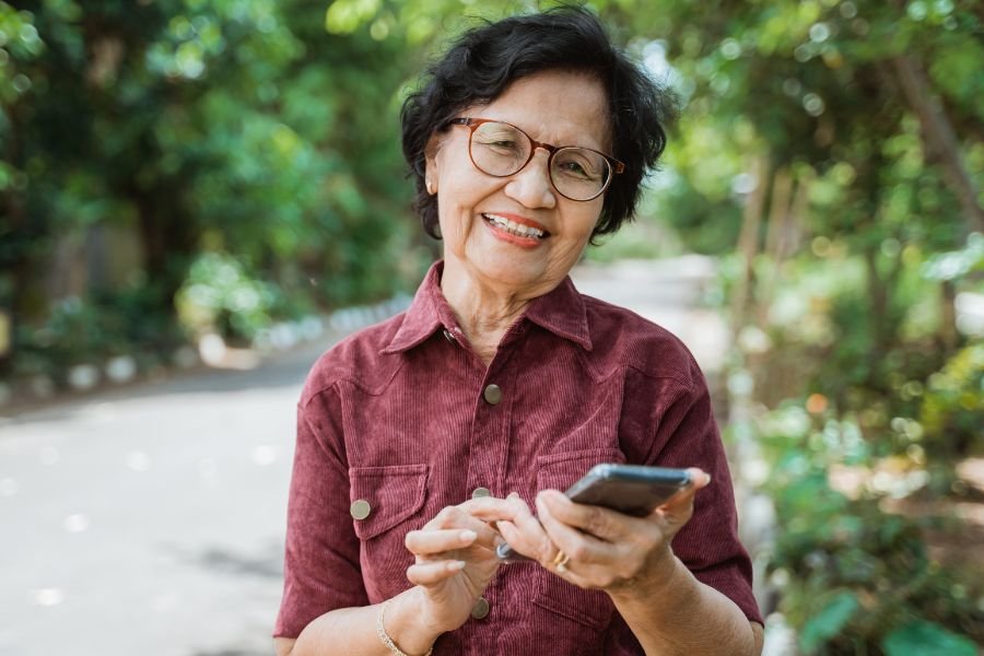 ok obaachan, ok grandma, rent a grandma japan, japan, living in japan ,jobs for elderly women