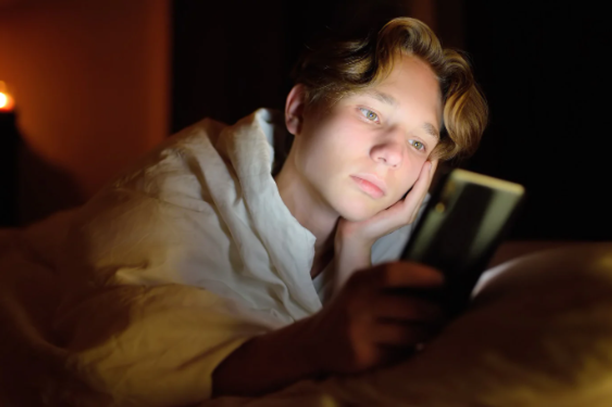 Teacher reveals the ‘really obvious’ reason teens no longer read. It’s not just the phones.