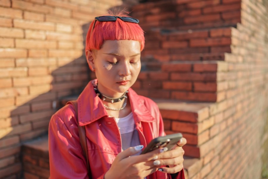 gen z, selfie, generation gap, generational differences, generations