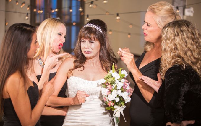 brides, sad bride, bridal party, mad bride, wedding trouble, 