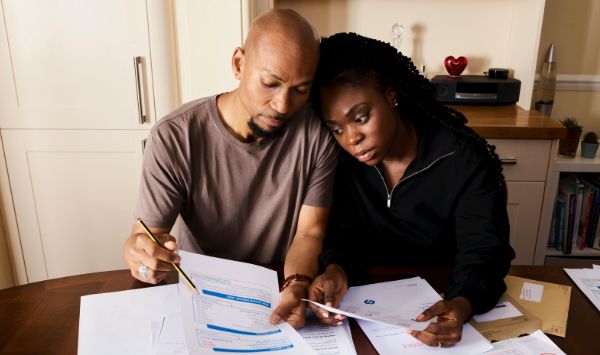 middle class, cash, savings, family finances, dollar bills, 