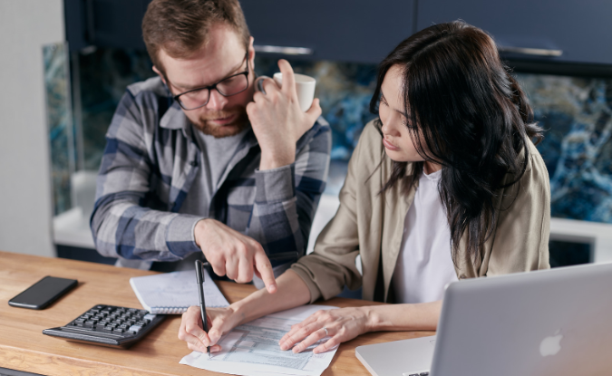 middle class, cash, savings, family finances, dollar bills, 