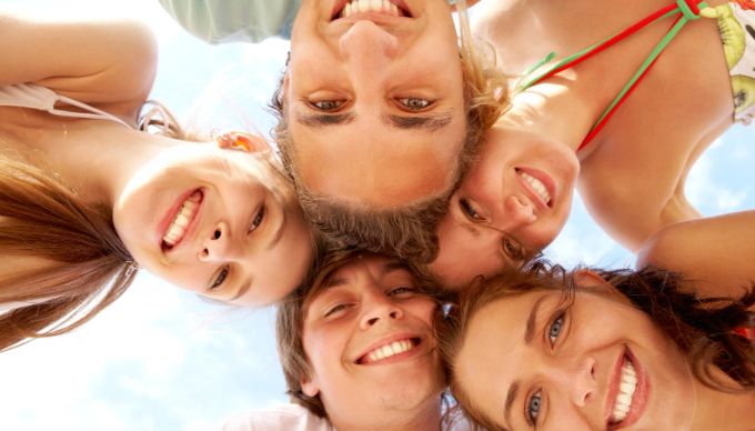 happy teens, group of kids, big smiles, smiling teens, group photos,