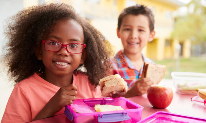 students, child's lunch, healthy lunch, lunch table, apple