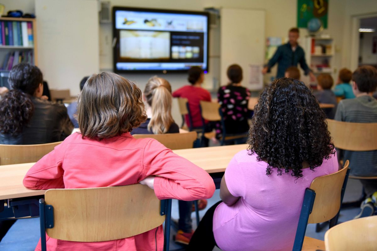 students, classroom, teacher, lesson