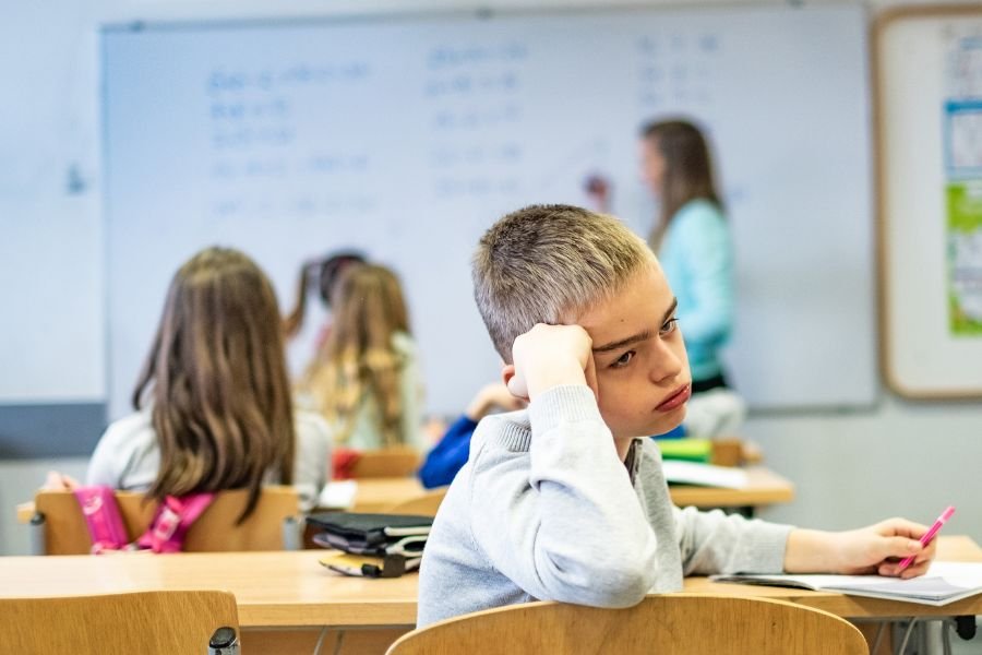 default parent; parenting; mom; dad; motherhood; fatherhood; school calls CPS