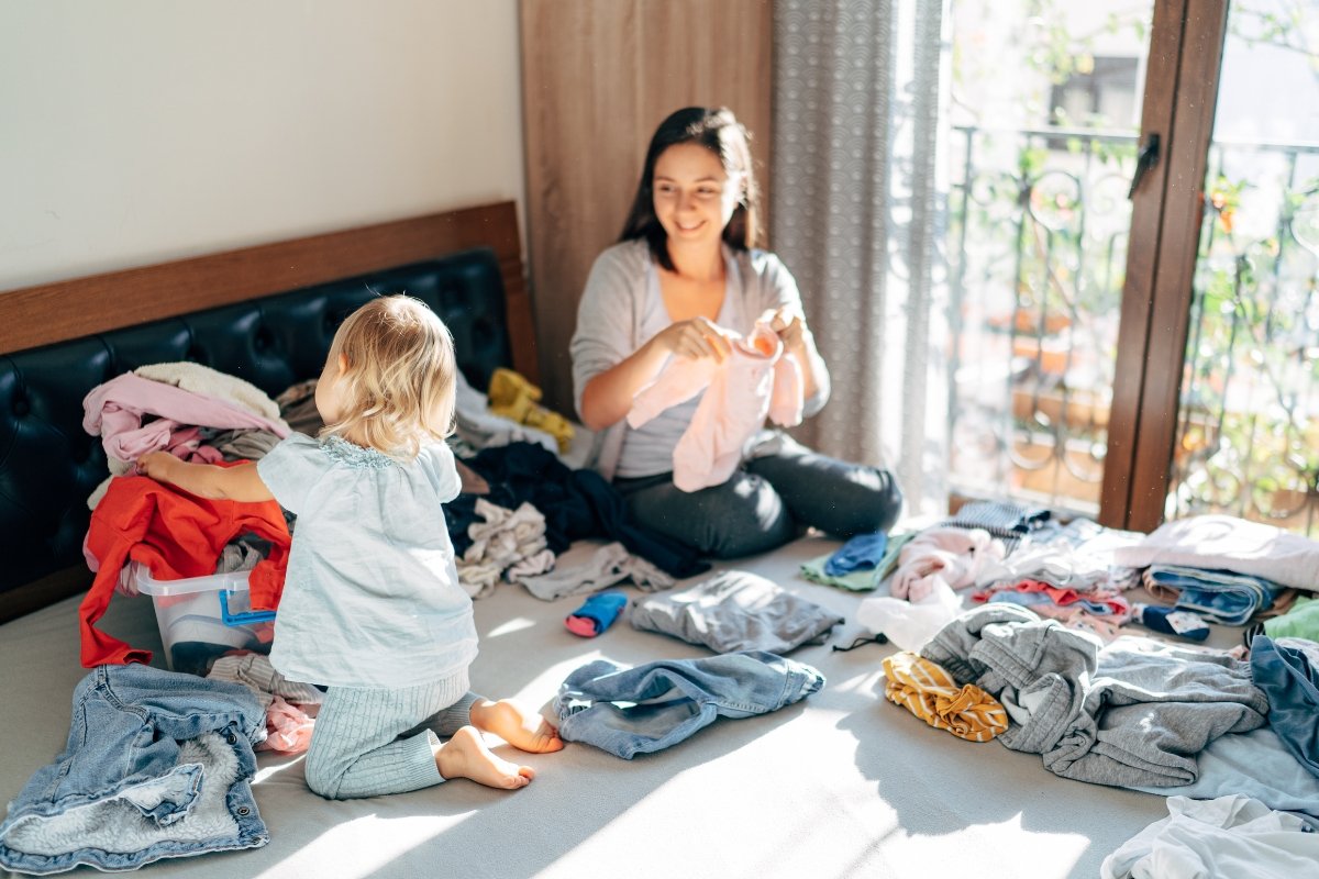 motherhood, homemaking, stay-at-home mom, laundry