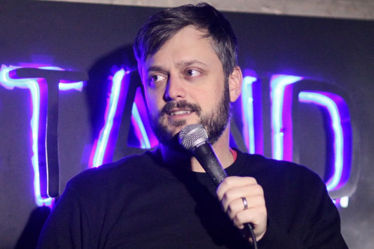 Nate Bargatze expertly explains 'Xennials' and why they can't quite relate to other generations