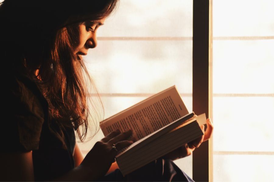 reading; struggling to read; literacy crisis; attention span; attention problem; reading books; declining reading
