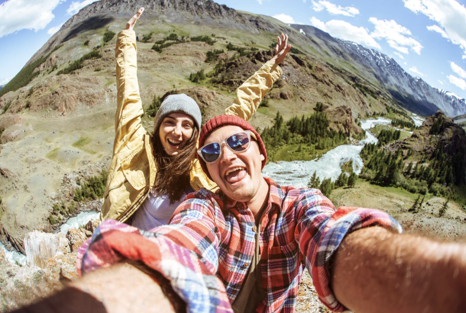 social media, digital detox, instagram, snapchat, tiktok, x, memes, college, mental health