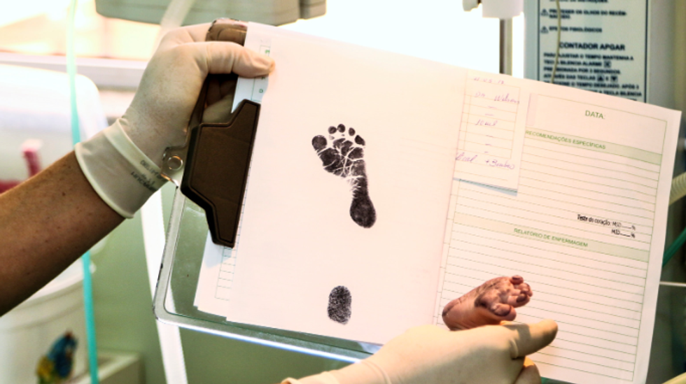 birth certificate, baby name, baby footprint, baby hospital, doctor