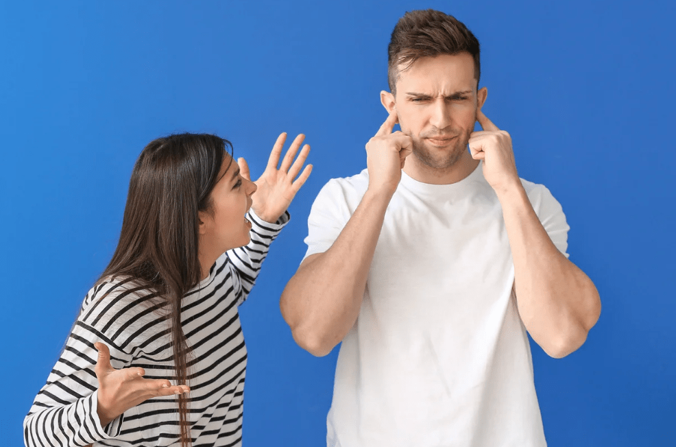 arguing, conversation, small talk tips, persuasion, talking, communication, debate, winning an argument