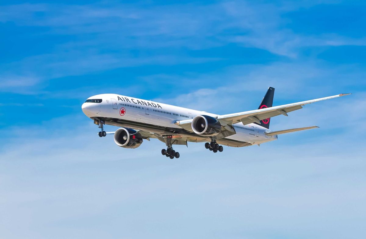 Delta; flight attendant; anxiety; fear; flying; airports; airplanes; kindness