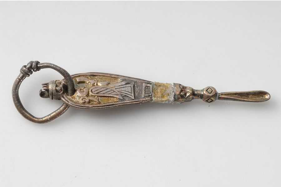 ear picker, history, artifact, grooming, beauty