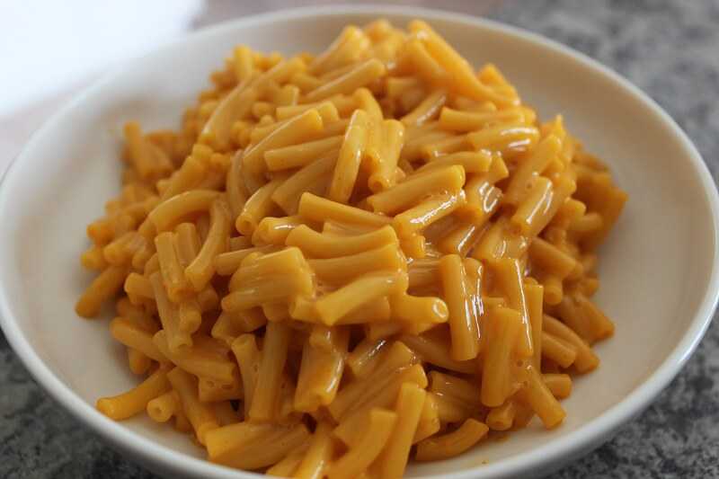 90s, 80s, 90s kids, millennials, kids, family, growing up, food, dinner, nutrition, meals, nostalgia, culture