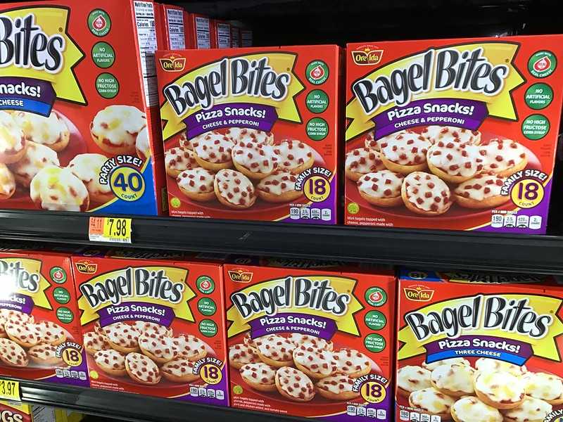 90s, 80s, 90s kids, millennials, kids, family, growing up, food, dinner, nutrition, meals, nostalgia, culture