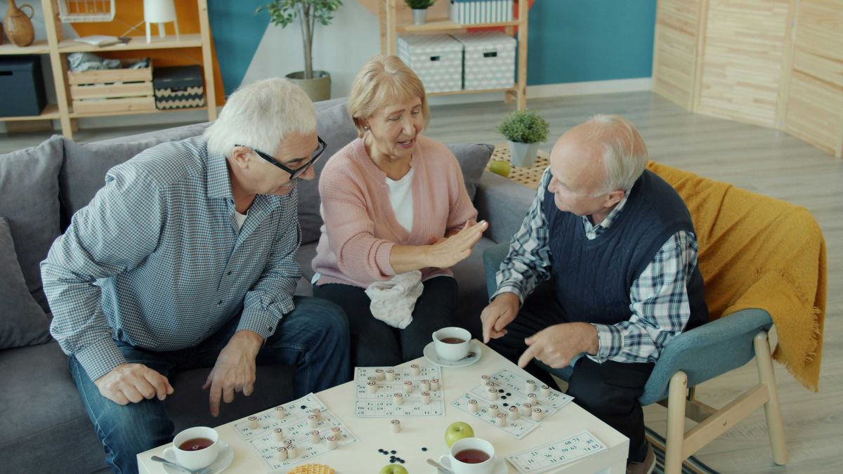 seniors, aging, longevity, brain, health, science, getting older, brain health, intelligence