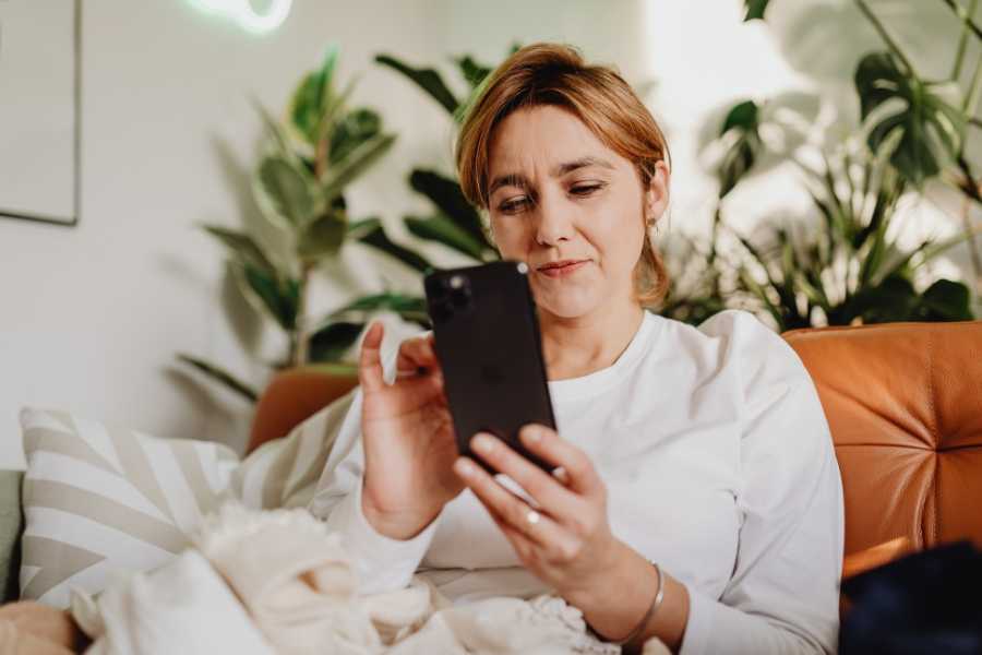 phones, smartphones, screen time, phone addiction, technology