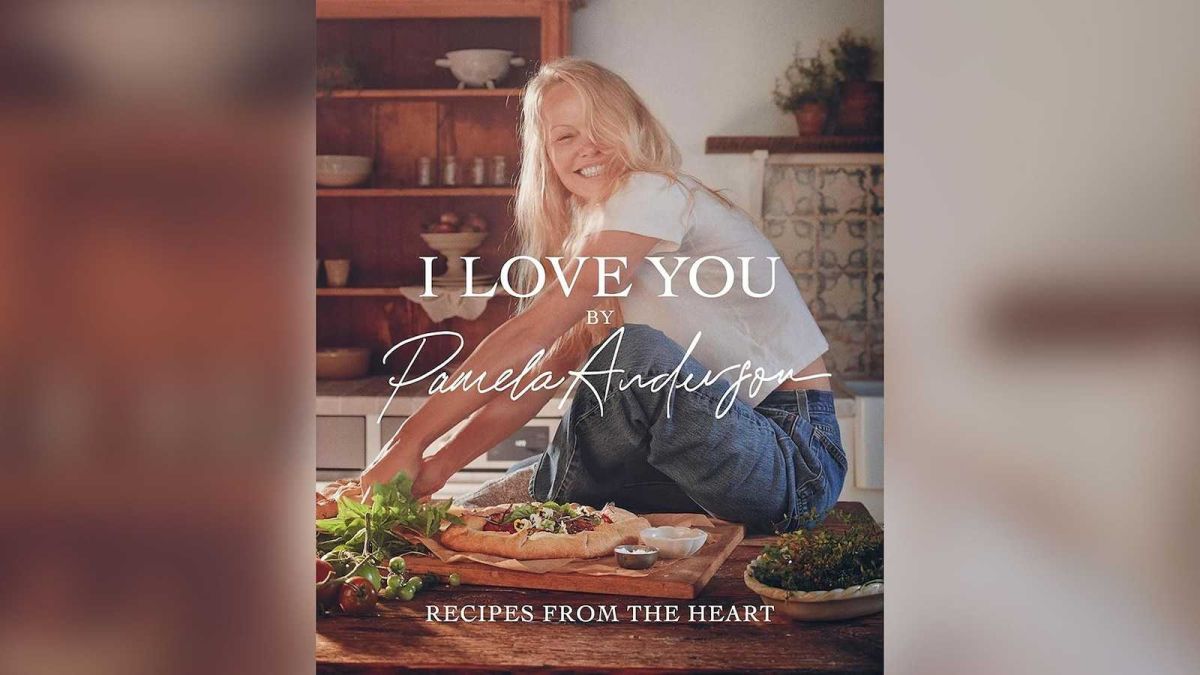 pamela anderson, veggie pot pie, Thanksgiving, cookbook, Pamela's Garden of Eden, vegan, plant-based
