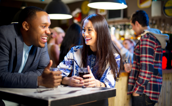 date, first date, man and woman, drinks, great tonversation, communications tips