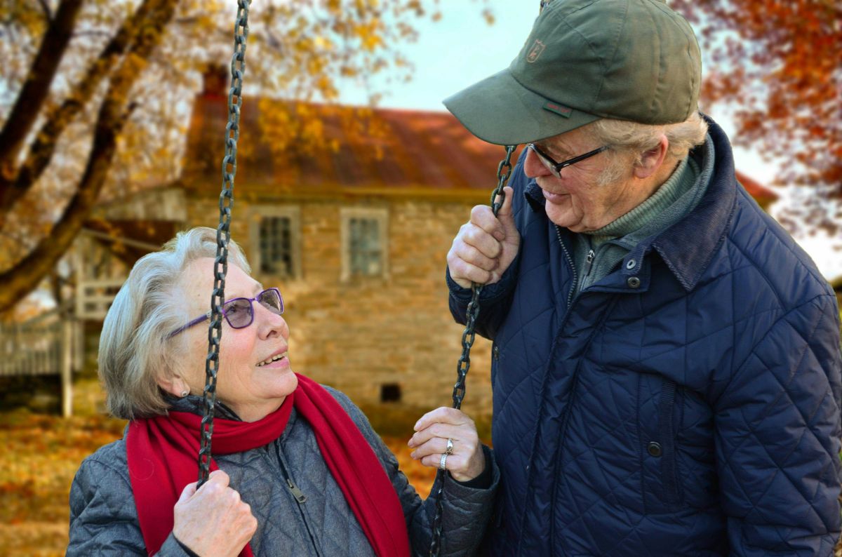 retirement community, retirement home, old people, seniors, senior citizens