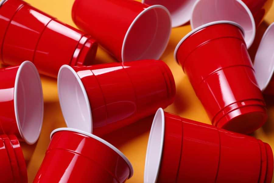 red solo cup, plastic cup, American, disposable cup, party cups