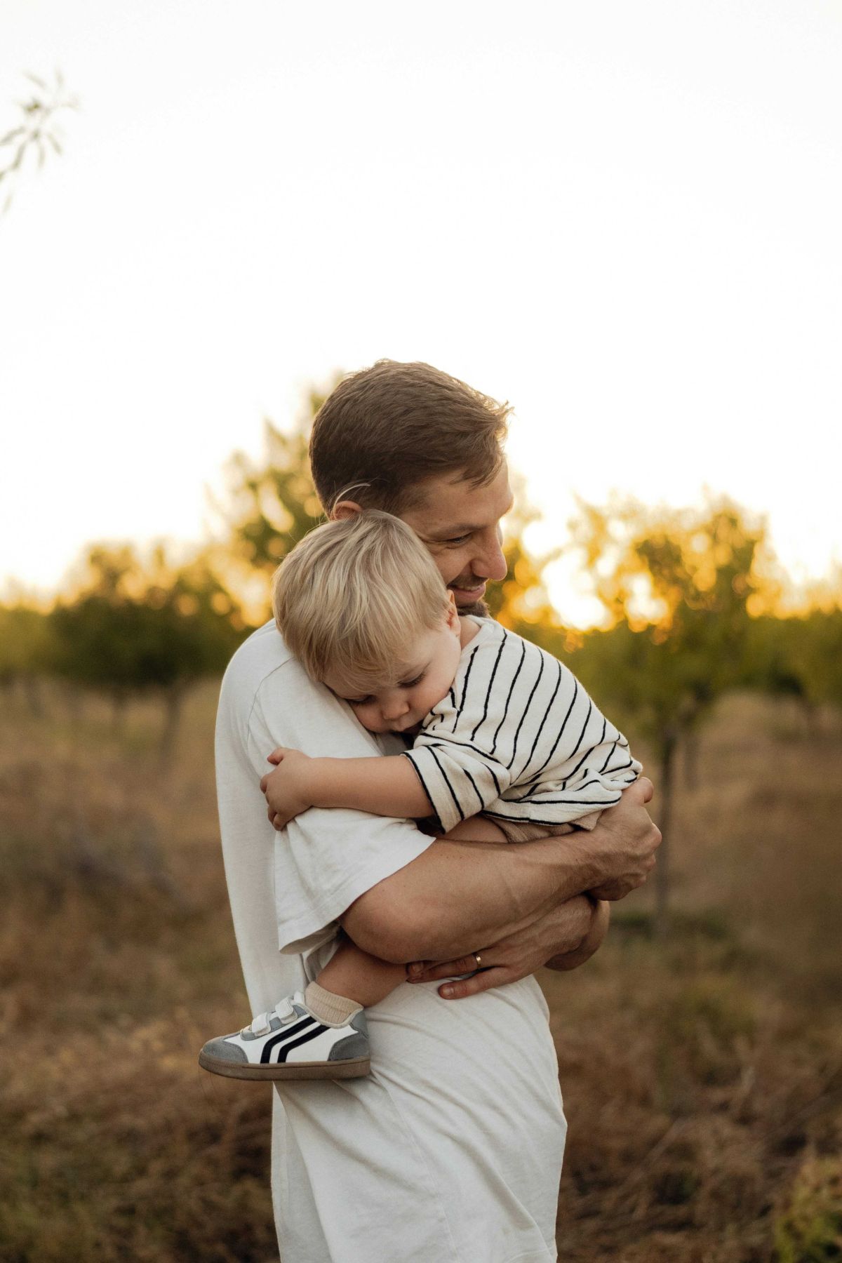 fatherhood, parenting, dads, children, hugging