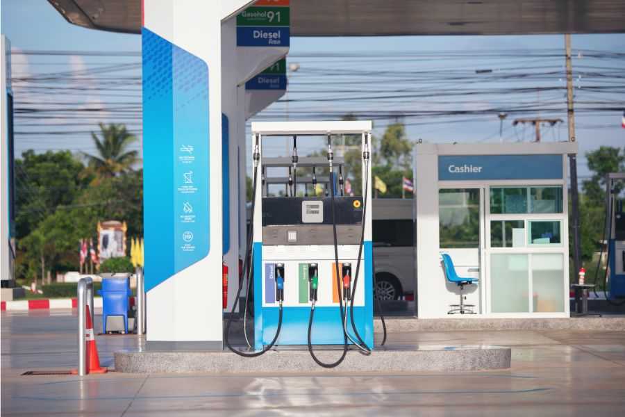 gen z; old gas pump; gen zer gas pump; millennials; technology